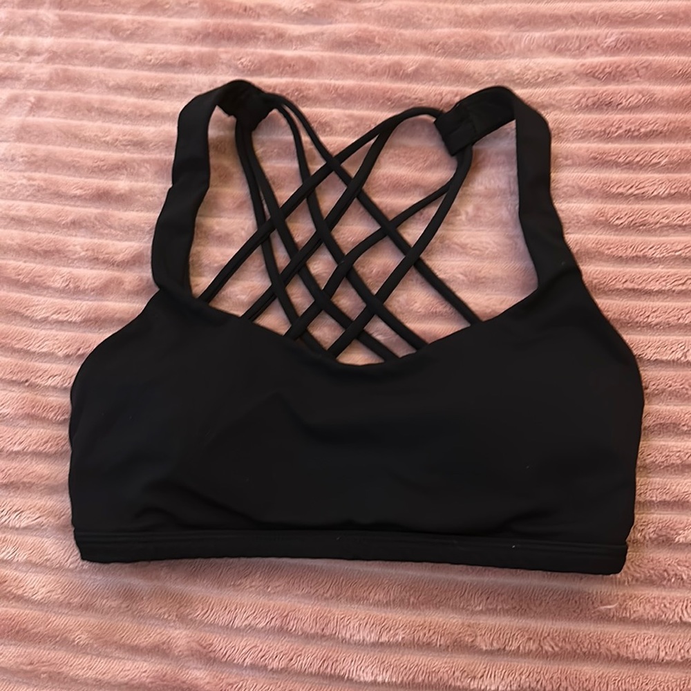 Lululemon sports bra